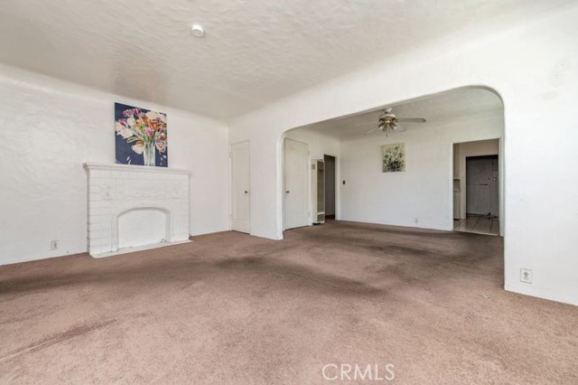 329 N Bushnell Avenue, Alhambra CA: https://media.crmls.org/medias/e339350b-2b6e-41e8-8d9a-dee423e0abbc.jpg