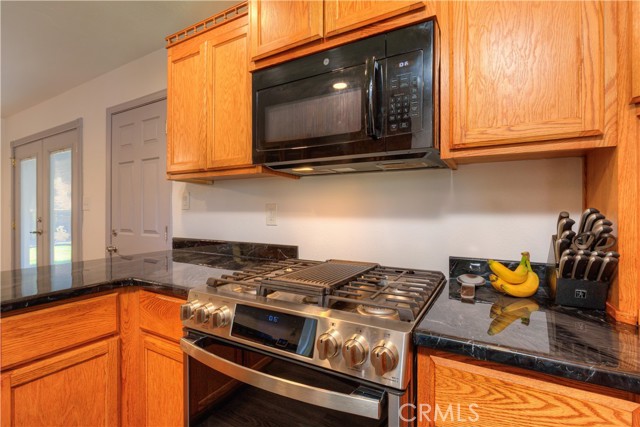 25 Pamela Jane Court, Oroville CA: https://media.crmls.org/medias/e33a203e-c4de-459a-bcd7-f74f3f487880.jpg