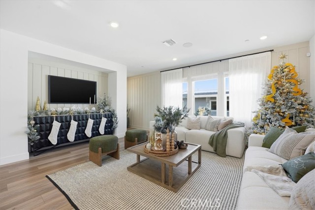 Detail Gallery Image 7 of 34 For 11457 Clover Ln, El Monte,  CA 91731 - 3 Beds | 3/1 Baths