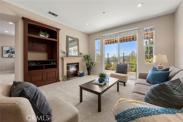 Detail Gallery Image 14 of 56 For 17191 Coriander Ct, Yorba Linda,  CA 92886 - 3 Beds | 2/1 Baths