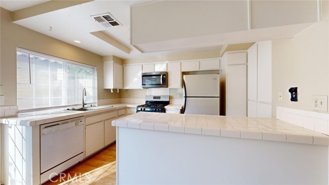 Detail Gallery Image 16 of 40 For 1077 Santo Antonio Dr #68,  Colton,  CA 92324 - 2 Beds | 1/1 Baths