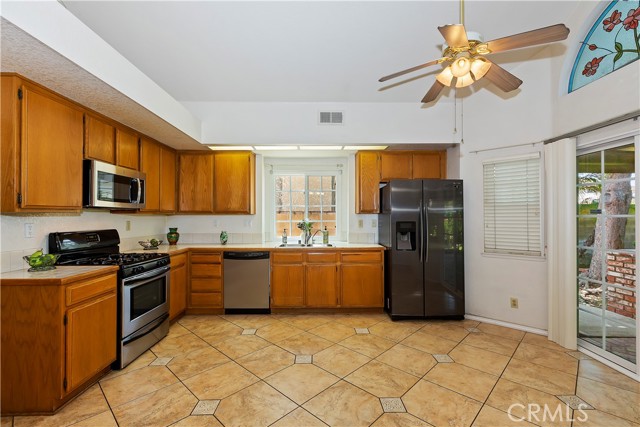 Detail Gallery Image 11 of 32 For 7606 Sandpiper Ct, Rancho Cucamonga,  CA 91730 - 3 Beds | 2 Baths