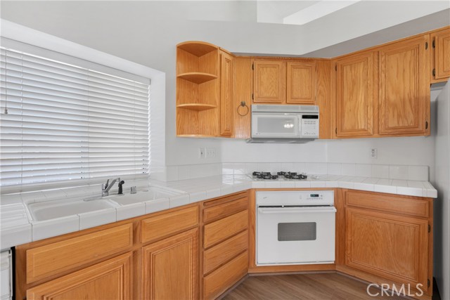 Detail Gallery Image 14 of 47 For 14240 Sepulveda Dr, Victorville,  CA 92392 - 4 Beds | 2 Baths