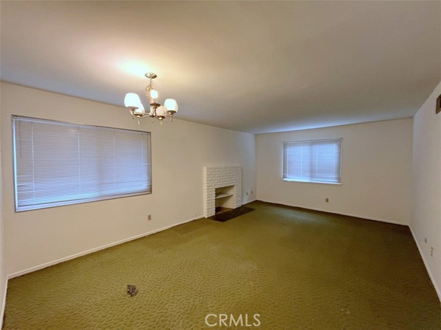 Detail Gallery Image 5 of 29 For 1622 Sunny Heights, Los Angeles,  CA 90065 - 5 Beds | 3 Baths