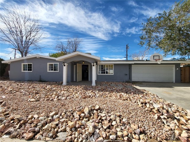 Detail Gallery Image 1 of 4 For 38513 32nd St, Palmdale,  CA 93550 - 6 Beds | 2 Baths