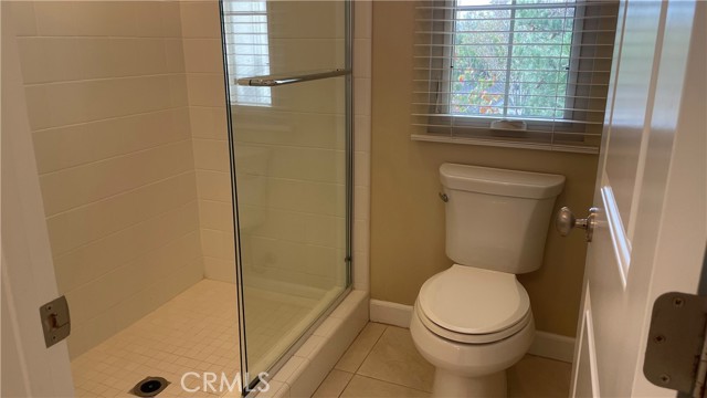 Detail Gallery Image 15 of 19 For 71 Honeyflower, Irvine,  CA 92620 - 5 Beds | 3/1 Baths