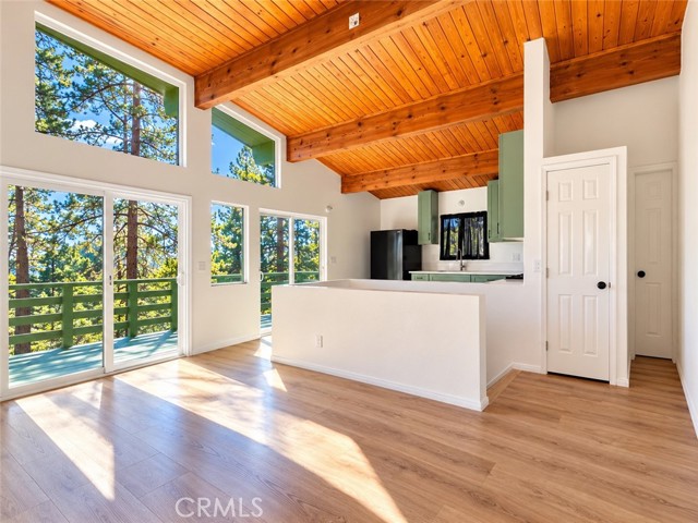 32375 Scandia Dr, Running Springs, CA 92382