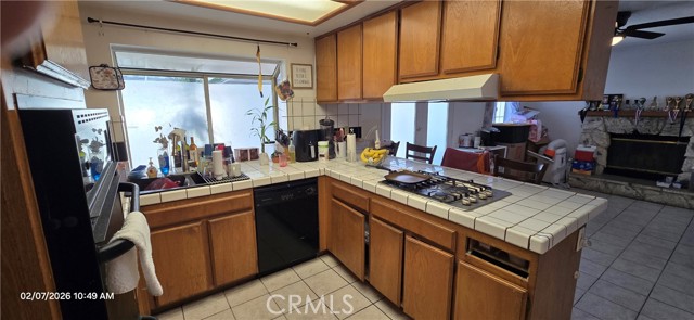 Detail Gallery Image 6 of 20 For 4743 E Avenue R2, Palmdale,  CA 93552 - 3 Beds | 2 Baths