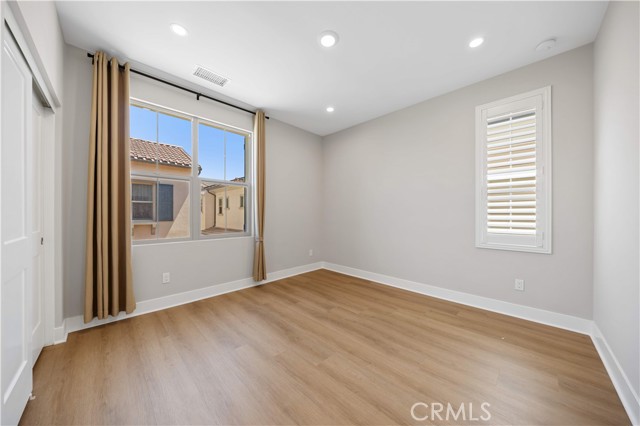 149 Fairgreen, Irvine CA: https://media.crmls.org/medias/e33f852c-814c-41c5-bd46-197345a9c707.jpg
