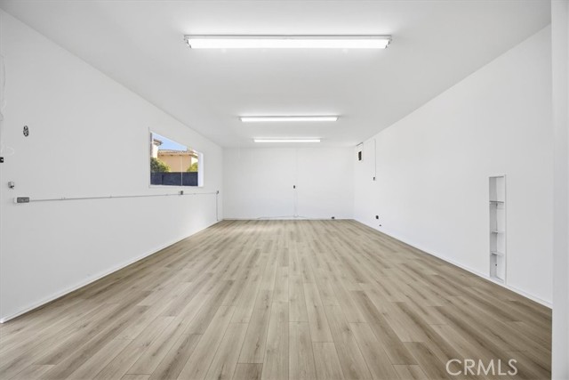 Detail Gallery Image 25 of 44 For 1826 10th St, Manhattan Beach,  CA 90266 - 3 Beds | 2 Baths