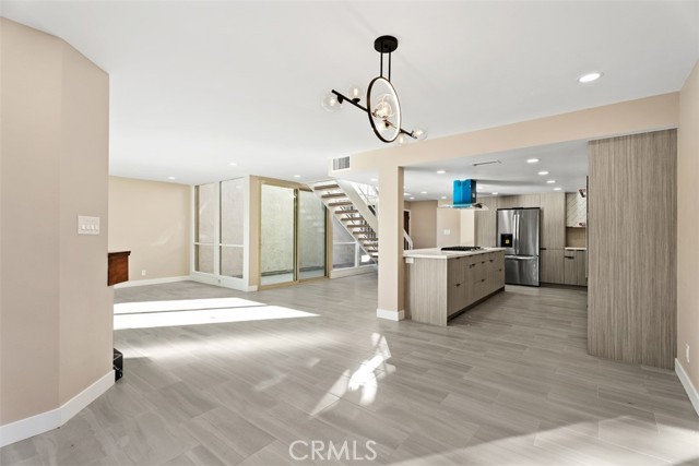 Detail Gallery Image 8 of 40 For 54 Oak Tree Ln, Irvine,  CA 92612 - 4 Beds | 2/1 Baths