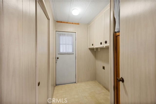 2240 Lake Glen Dr, La Habra CA: https://media.crmls.org/medias/e340cf73-fc38-4ef4-b890-7368f5760433.jpg