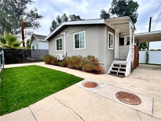 Detail Gallery Image 3 of 32 For 23745 Newport Dr, Menifee,  CA 92587 - 2 Beds | 1 Baths