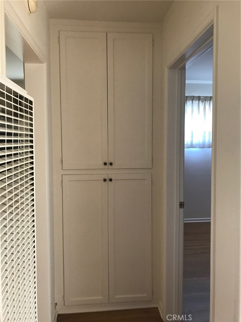 https://media.crmls.org/medias/e3417b74-3538-4b2d-912e-d9cd2f87651e.jpg?preset=X-Large