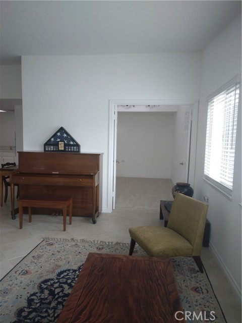 1563 Monterey Rd 23A M-2, Seal Beach CA: https://media.crmls.org/medias/e3423027-c1b6-48bf-892b-b199848b6e30.jpg