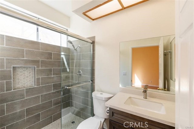 Detail Gallery Image 21 of 29 For 14948 Moorpark St, Sherman Oaks,  CA 91403 - – Beds | – Baths