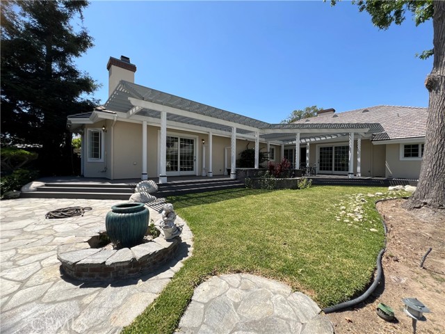 270 W Lemon Avenue, Arcadia CA: https://media.crmls.org/medias/e342fb3e-c9fc-40e5-8eef-6bd6d115d6cb.jpg