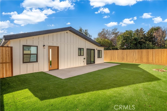 6 Bed Home for Sale in Van Nuys, California