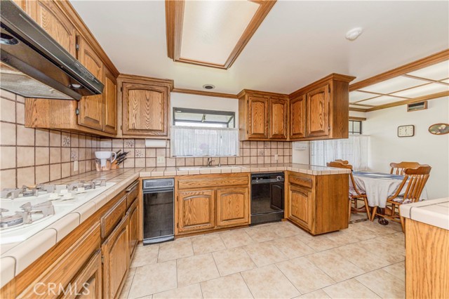 2837 E Mesa Drive, West Covina CA: https://media.crmls.org/medias/e34355c6-ff2e-4efd-b854-af53d66ce9c0.jpg