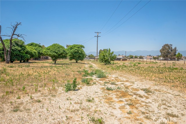 16936 Baseline Avenue, Fontana, California 92336, 3 Bedrooms Bedrooms, ,2 BathroomsBathrooms,Single Family Residence,For Sale,Baseline,CV24111890