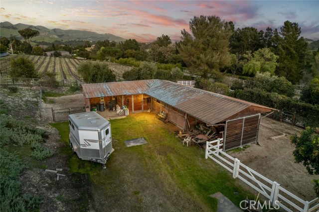 1505 Tiffany Ranch Road, Arroyo Grande CA: https://media.crmls.org/medias/e3446479-ef00-441d-8887-a1e59aaa104f.jpg