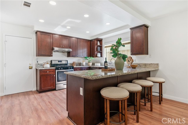 Detail Gallery Image 9 of 21 For 15496 Rolling Ridge, Chino Hills,  CA 91709 - 3 Beds | 2 Baths