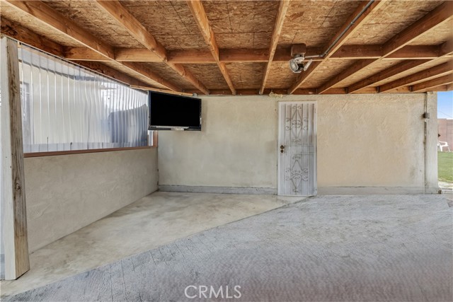 Detail Gallery Image 32 of 36 For 410 E Piru St, Los Angeles,  CA 90061 - 4 Beds | 2 Baths