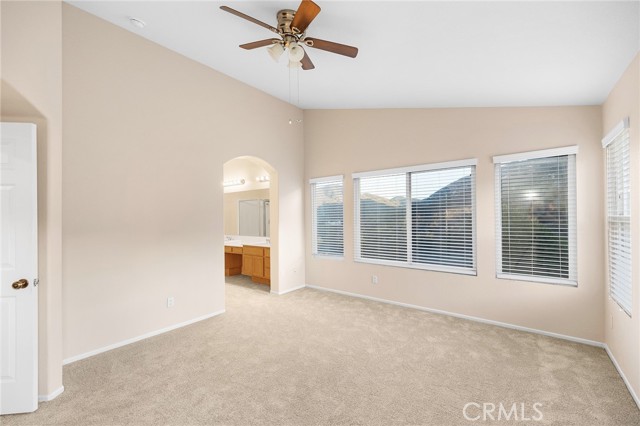 23515 Mountainside Court, Murrieta CA: https://media.crmls.org/medias/e348a989-f816-4e74-9b7a-79769ac452d2.jpg