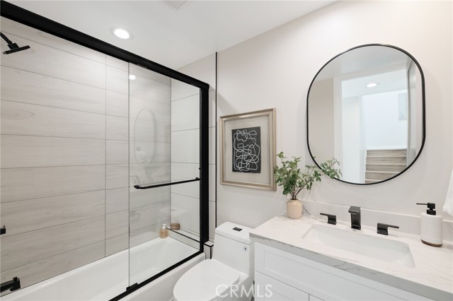 1802 Blossom Lane, Redondo Beach CA: https://media.crmls.org/medias/e349bbe3-da2a-481b-b763-36f423d7b6a8.jpg