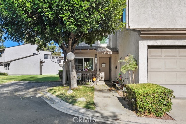 438 N Via Capri, Anaheim CA: https://media.crmls.org/medias/e34b3f22-ff55-4b45-977b-9c55a00a4575.jpg