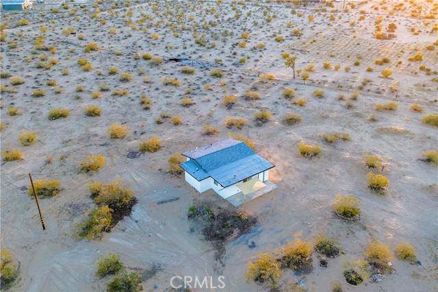 Detail Gallery Image 12 of 40 For 65125 Saturn, Joshua Tree,  CA 92252 - 2 Beds | 1 Baths