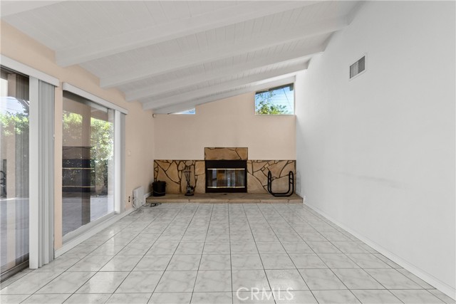 9310 Sophia Avenue photo 9