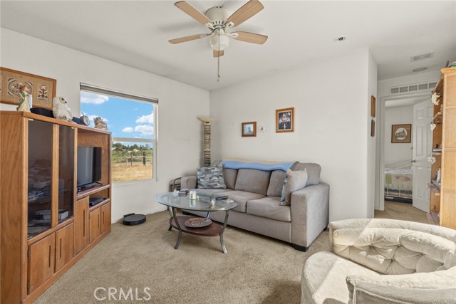 6197 County Road 4, Orland CA: https://media.crmls.org/medias/e34ce59c-ab29-4c6b-89ae-78a273a2a0e9.jpg