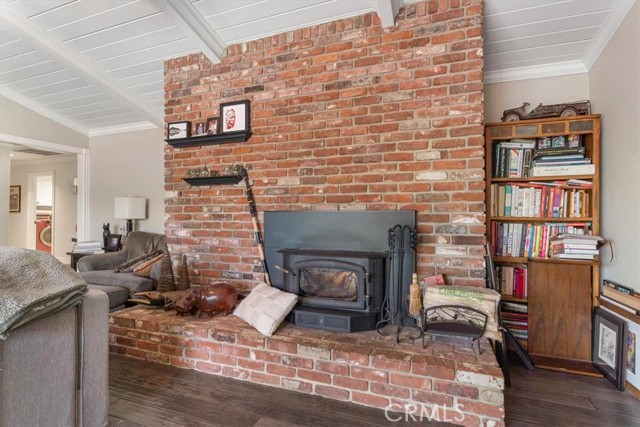 Detail Gallery Image 6 of 53 For 3410 Scenic Dr, Redding,  CA 96001 - 3 Beds | 3 Baths