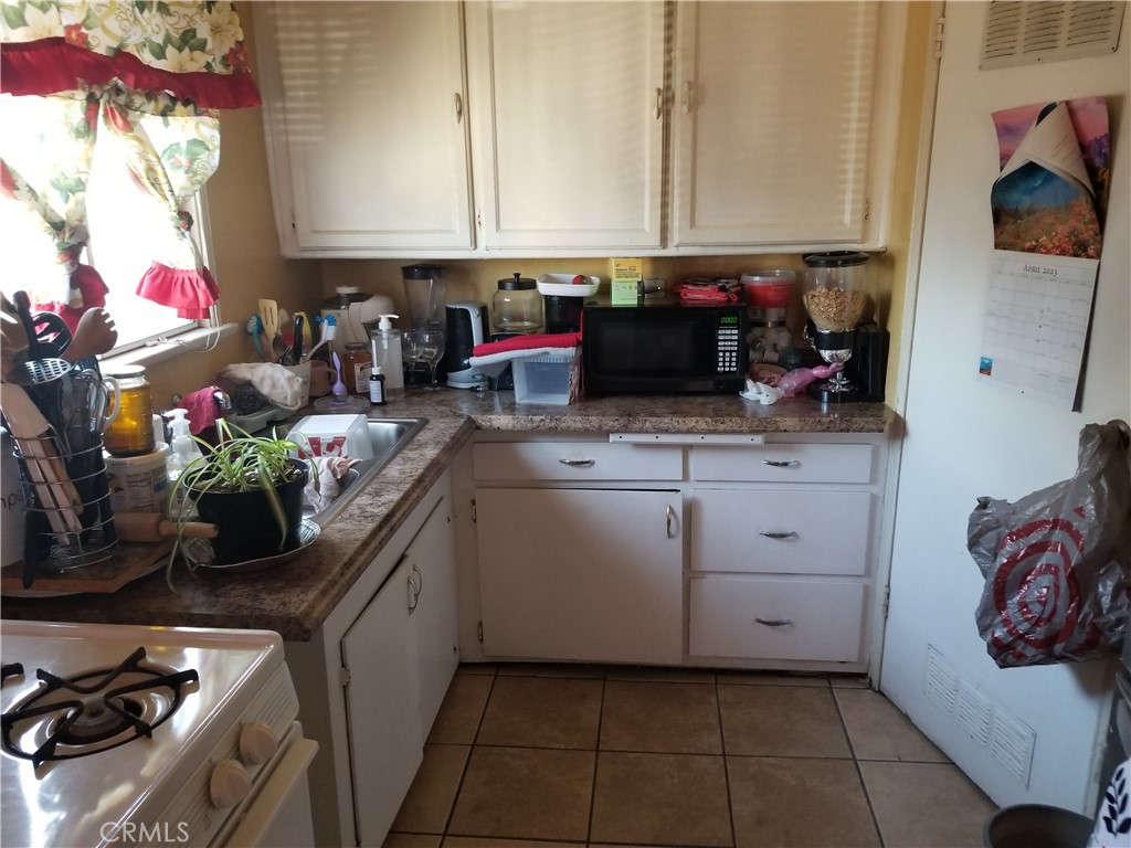 5510 KENISTON Avenue