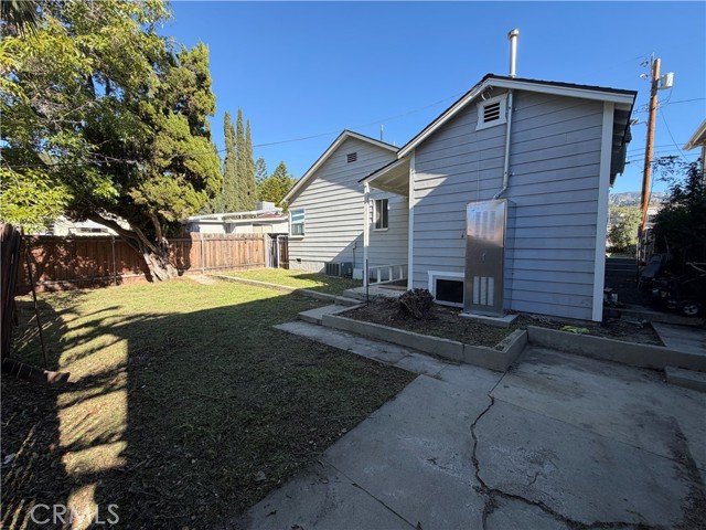 Detail Gallery Image 18 of 18 For 10563 Irma Ave, Tujunga,  CA 91042 - 3 Beds | 2 Baths