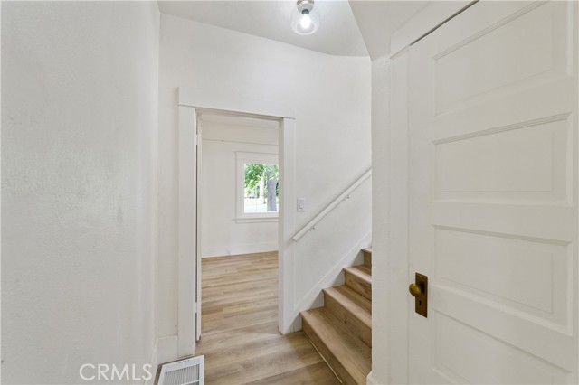 4415 12th Street, Riverside CA: https://media.crmls.org/medias/e351b19e-c05f-45a2-a7c5-55c5738ec3c3.jpg