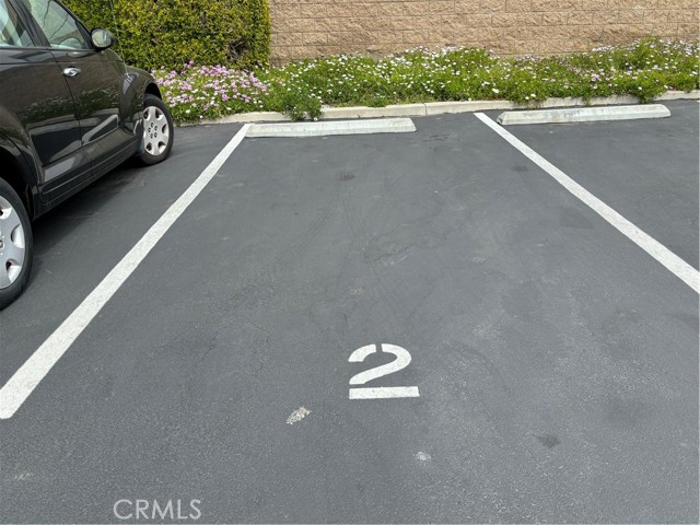 16521 Grunion Lane, Huntington Beach CA: https://media.crmls.org/medias/e351b7a2-a469-41cc-8354-e3fb8e0e72c7.jpg