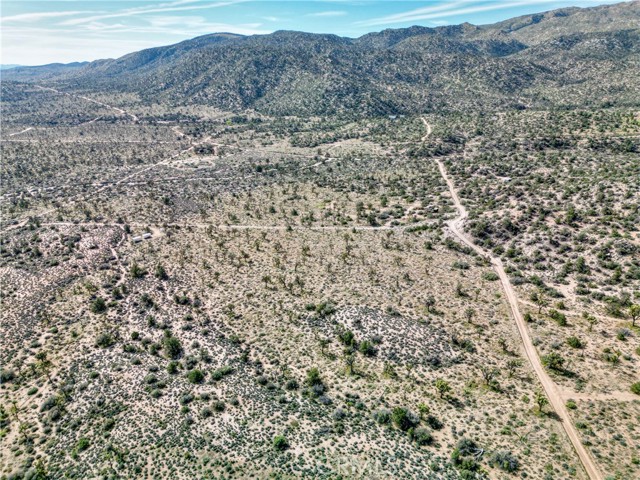 Detail Gallery Image 31 of 33 For 27 Vista Rd, Pioneertown,  CA 92356 - – Beds | – Baths