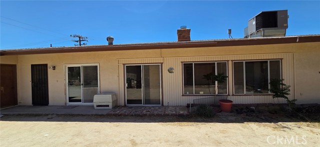 Detail Gallery Image 10 of 14 For 56994 Crestview Dr, Yucca Valley,  CA 92284 - 2 Beds | 1/1 Baths
