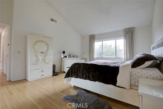 Detail Gallery Image 35 of 52 For 20442 Runnymede, Winnetka,  CA 91306 - 4 Beds | 3 Baths