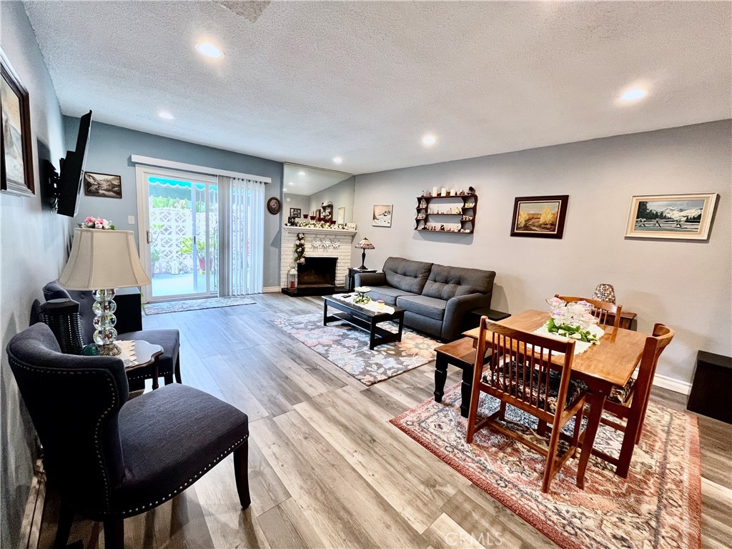 1360 Shadow Lane M, Fullerton, CA 92831