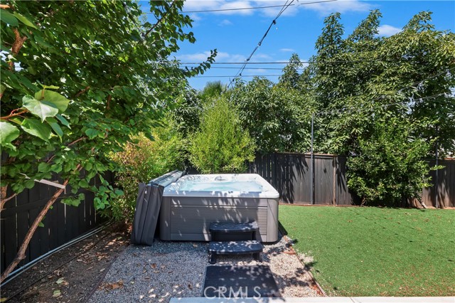 7066 Hayden Avenue, Corona CA: https://media.crmls.org/medias/e353c1d5-5d05-4b4a-954b-3bf81fe5c8b9.jpg