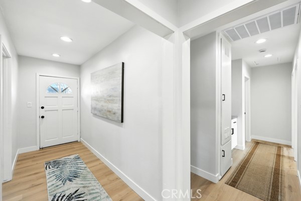 15605 Kervin Avenue, Paramount CA: https://media.crmls.org/medias/e3544edc-612d-4f70-8799-ed2511c89232.jpg
