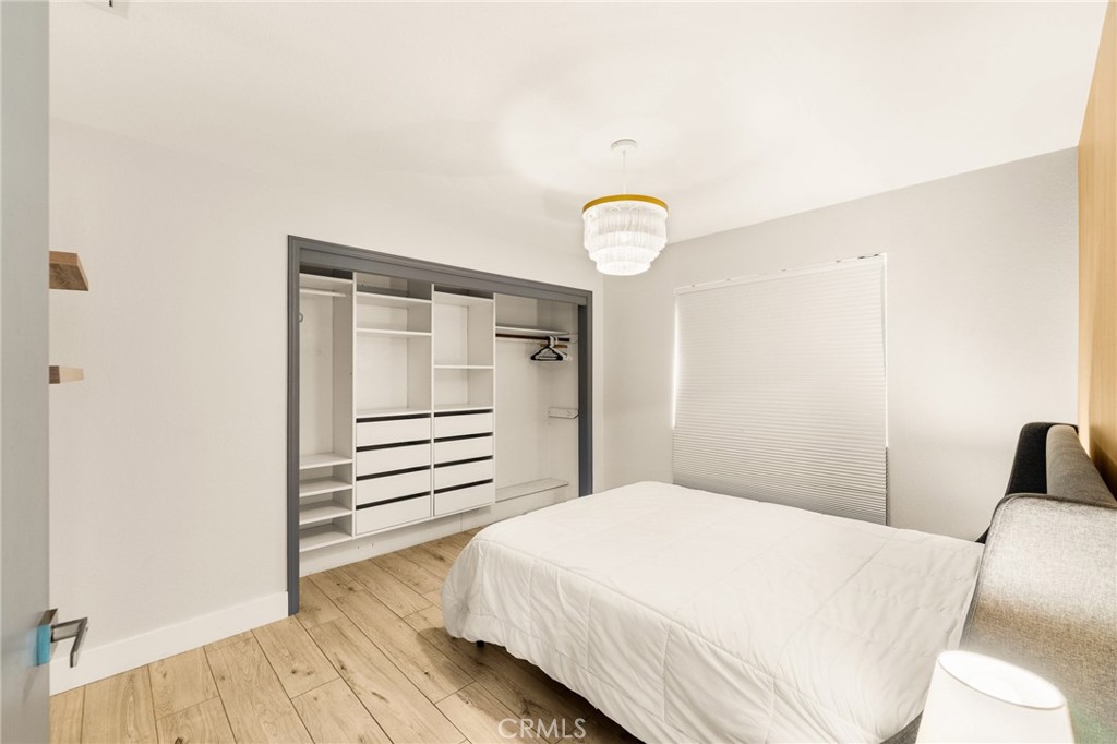 MLS #OC25120439 img 20