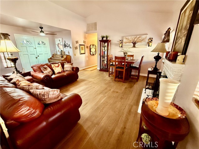 Image 17 of 37 For 25708 Aspenwood Court