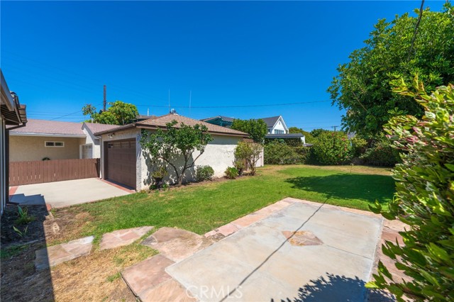 2605 Robinson Street, Redondo Beach CA: https://media.crmls.org/medias/e3562f2f-bea5-4e1e-89de-0d0baae5211e.jpg