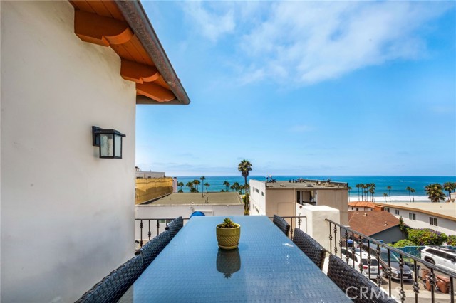 117 Santa Ana Lane, San Clemente CA: https://media.crmls.org/medias/e3568707-23a0-4b30-a959-6c87ba6242f7.jpg