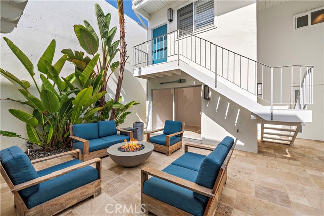 Detail Gallery Image 9 of 67 For 11770 Pacific Coast #N,  Malibu,  CA 90265 - 3 Beds | 3/1 Baths