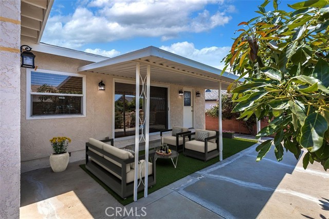 14309 La Mesa Drive, La Mirada CA: https://media.crmls.org/medias/e3578b10-caa0-4c47-a769-936cf29193f9.jpg